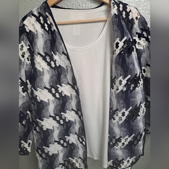 Alfred Dunner Lattice & Embroidered Open Jacket   Size 2X - Picture 8 of 10